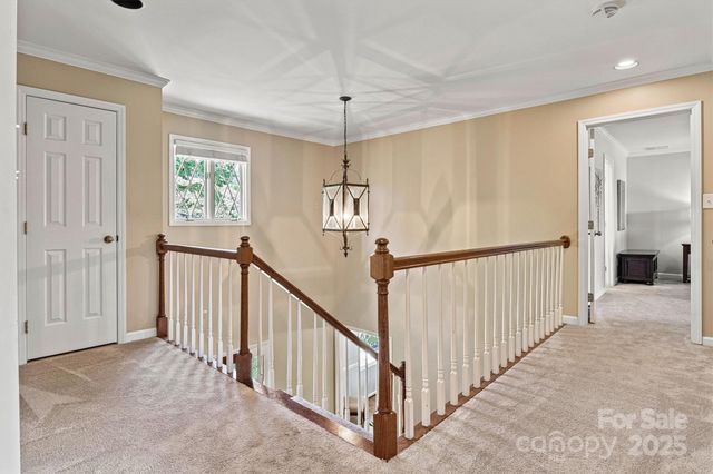 476 44th Avenue Drive NW, Hickory, NC 28601