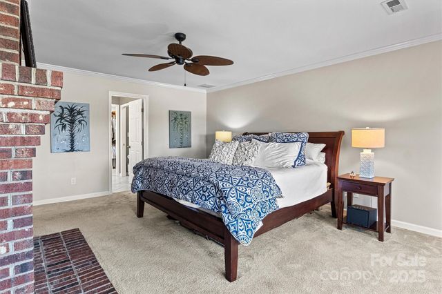 476 44th Avenue Drive NW, Hickory, NC 28601