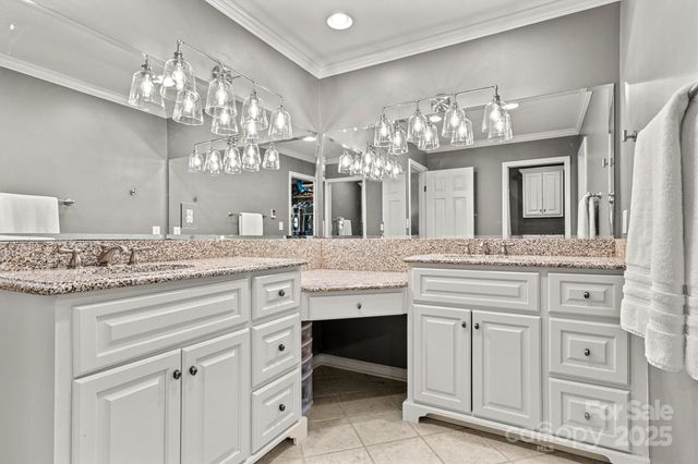 476 44th Avenue Drive NW, Hickory, NC 28601