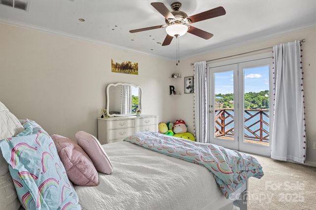 476 44th Avenue Drive NW, Hickory, NC 28601