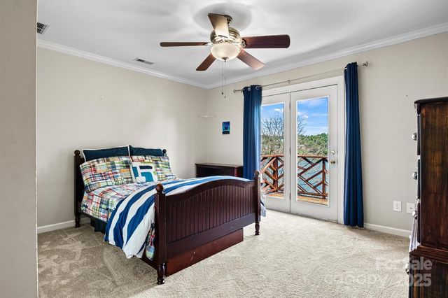 476 44th Avenue Drive NW, Hickory, NC 28601