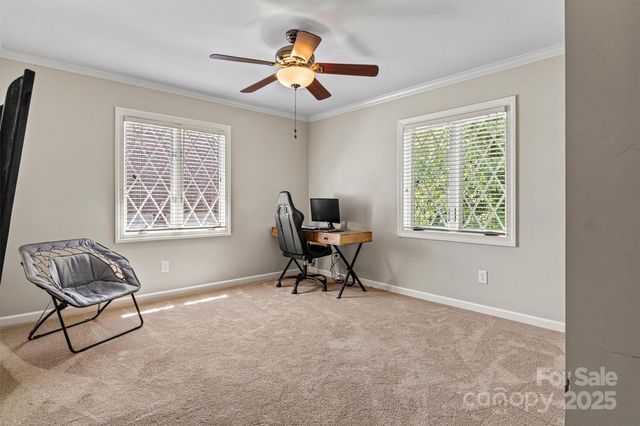 476 44th Avenue Drive NW, Hickory, NC 28601