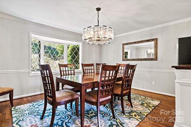 476 44th Avenue Drive NW, Hickory, NC 28601