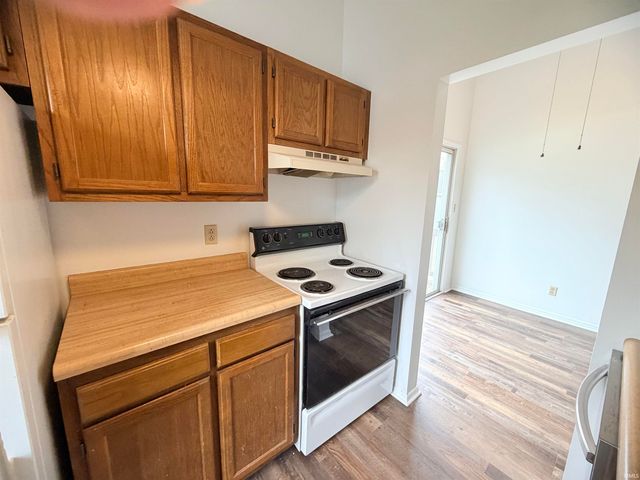 3853 S Laurel Court, Bloomington, IN 47401