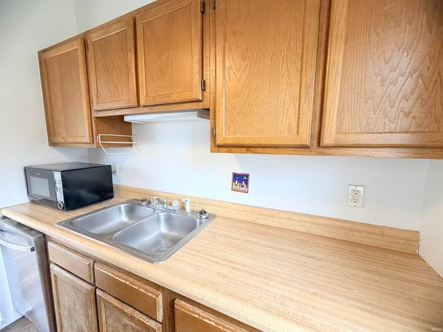 3853 S Laurel Court, Bloomington, IN 47401