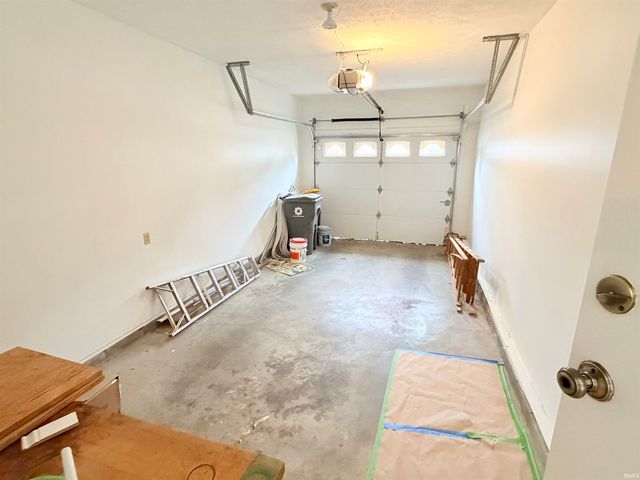 3853 S Laurel Court, Bloomington, IN 47401