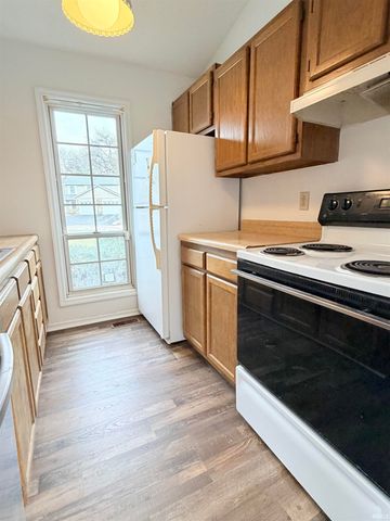 3853 S Laurel Court, Bloomington, IN 47401