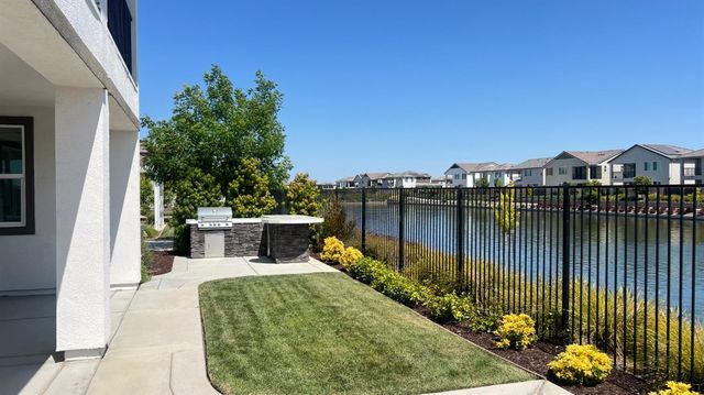 3948 Waterleaf Ave, Sacramento, CA 95835