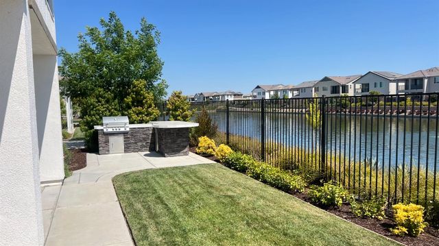 3948 Waterleaf Ave, Sacramento, CA 95835