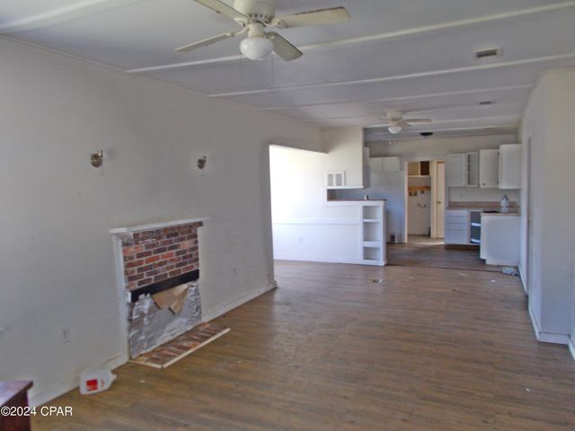 7949 Old Spanish Trail, Sneads, FL 32460