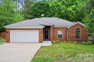 13505 Gatestone Lane, Pineville, NC 28134