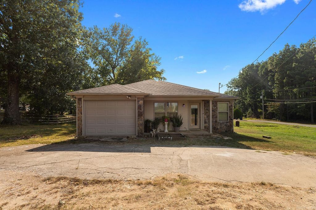 536 E HWY 286, Conway, AR 72032