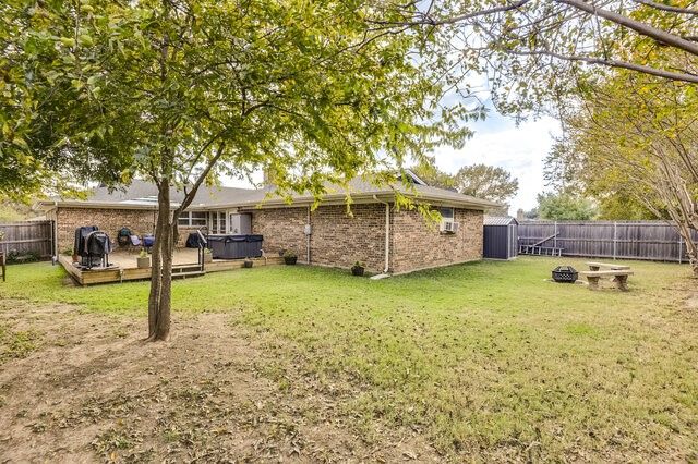 1208 Cindy Lane, Cleburne, TX 76033