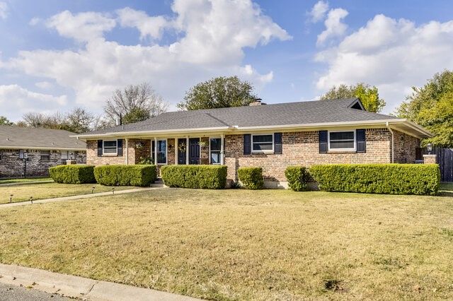 1208 Cindy Lane, Cleburne, TX 76033