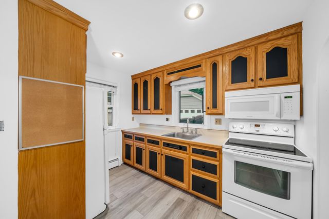 60 S New St, Haverhill, MA 01835