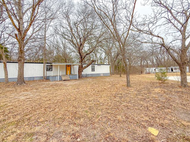 17340 County Road 3321, Frost, TX 76641