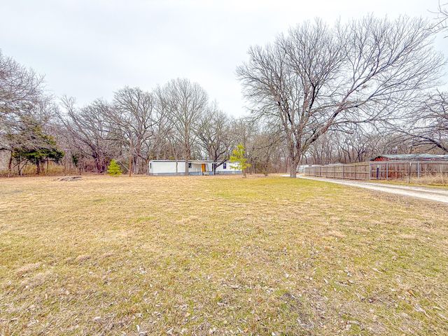 17340 County Road 3321, Frost, TX 76641