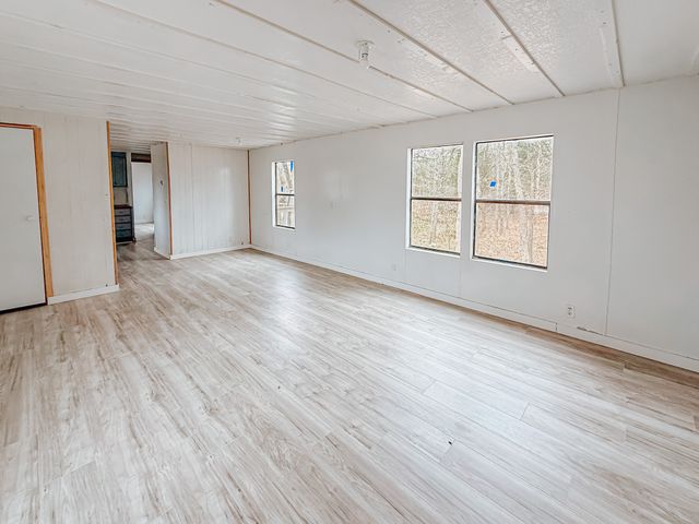 17340 County Road 3321, Frost, TX 76641