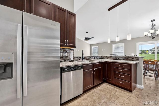 159 Shadow Pointe Drive, Wentzville, MO 63385