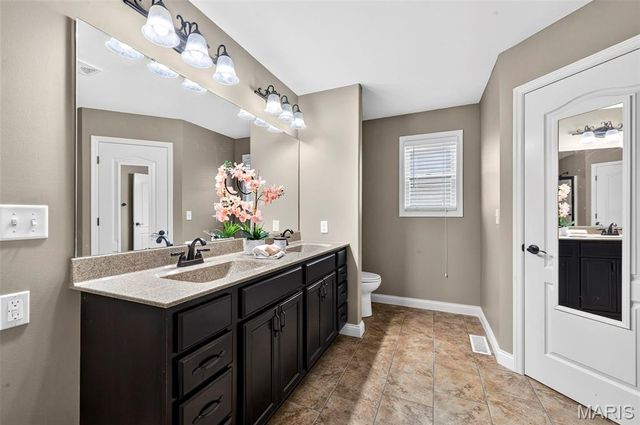 159 Shadow Pointe Drive, Wentzville, MO 63385