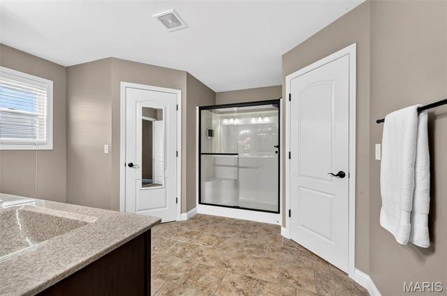 159 Shadow Pointe Drive, Wentzville, MO 63385