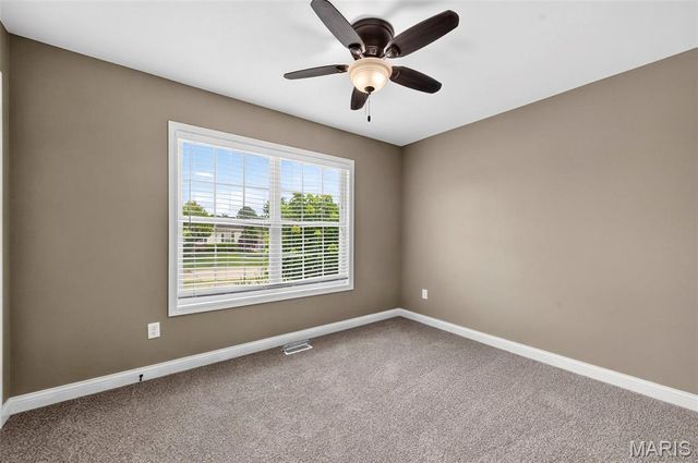 159 Shadow Pointe Drive, Wentzville, MO 63385
