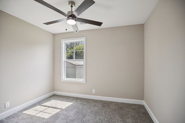 130 Alabama Ave, Oak Grove, KY 42262