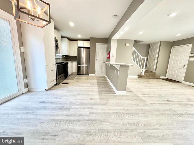 129A NEW ALBANY RD, Moorestown, NJ 08057