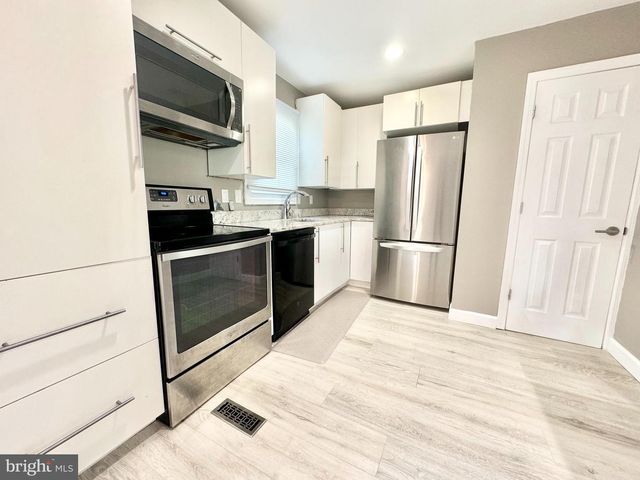 129A NEW ALBANY RD, Moorestown, NJ 08057