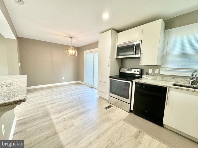129A NEW ALBANY RD, Moorestown, NJ 08057