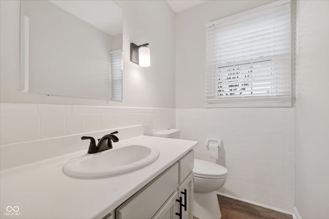 12112 Roxbury Place, Carmel, IN 46033