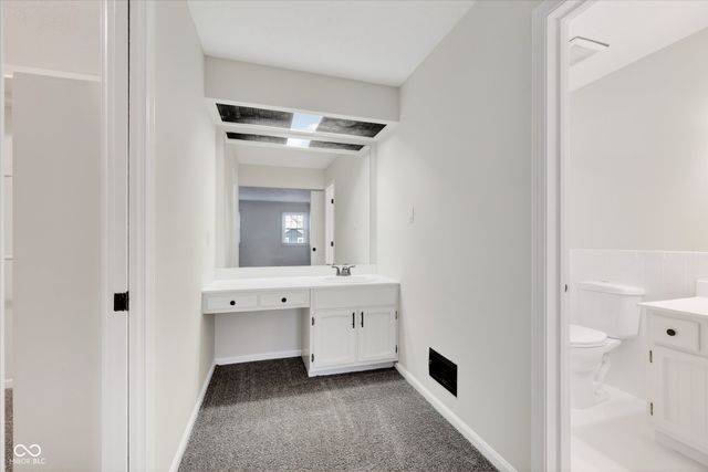 12112 Roxbury Place, Carmel, IN 46033