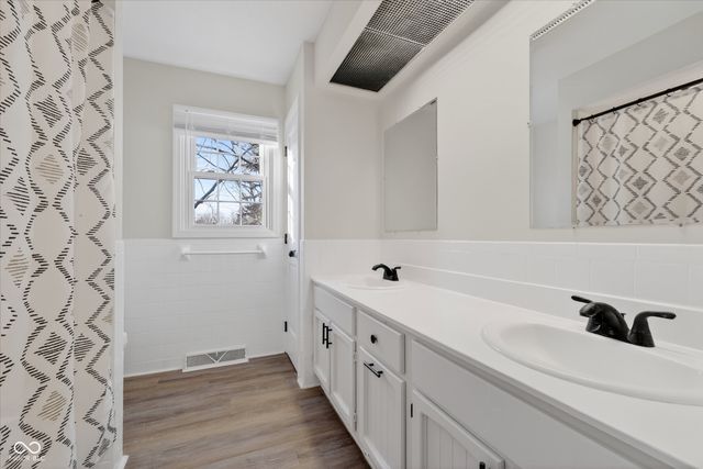 12112 Roxbury Place, Carmel, IN 46033