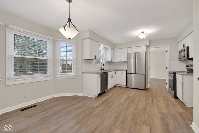 12112 Roxbury Place, Carmel, IN 46033