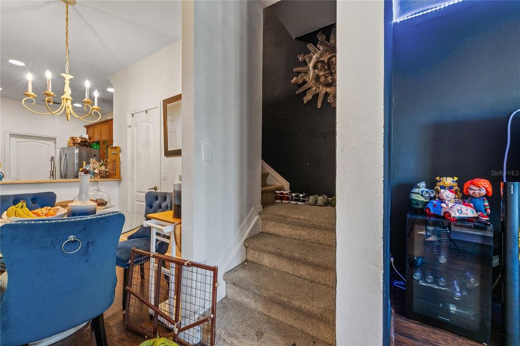 Image 8 of property listing at 6039 STRADA ISLE WAY, Orlando, FL 32835