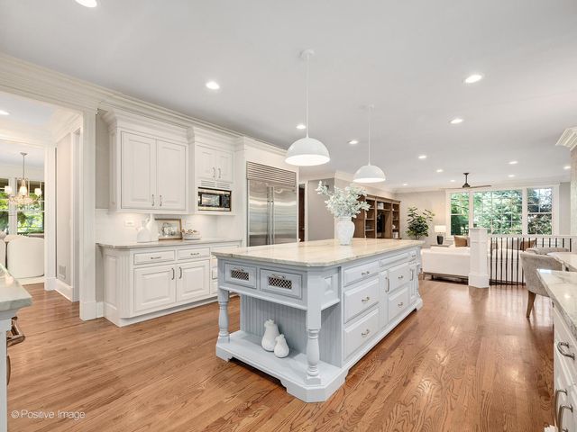 117 N Monroe Street, Hinsdale, IL 60521