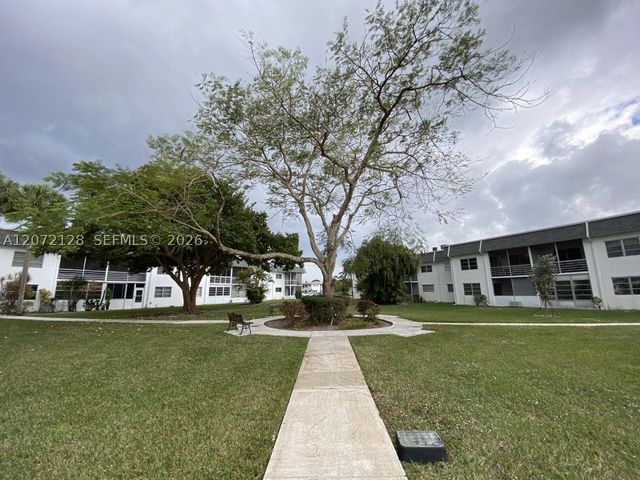 6505 Winfield Blvd B-25, Margate, FL 33063