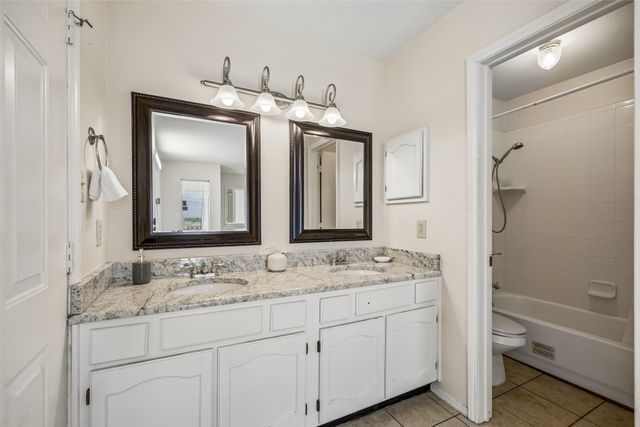 3129 Sondra Drive 206, Fort Worth, TX 76107