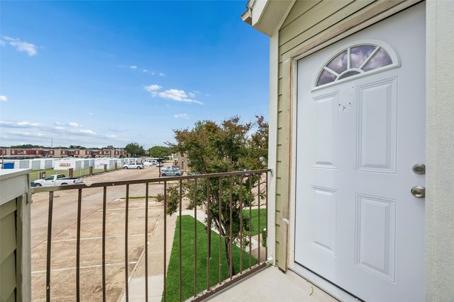 3129 Sondra Drive 206, Fort Worth, TX 76107