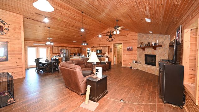 14816 Fm 1806, Bellevue, TX 76228
