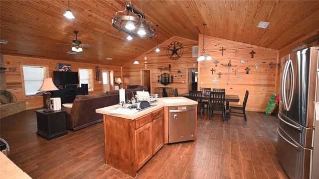14816 Fm 1806, Bellevue, TX 76228