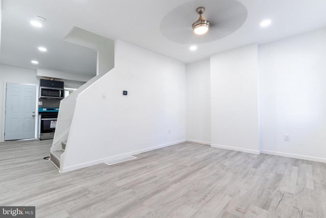 12 W 4TH ST, Pottstown, PA 19464