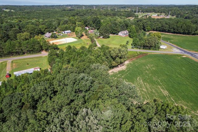 15678 Silver Road, Oakboro, NC 28129