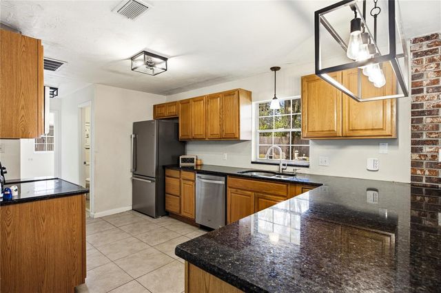 3900 NW 37TH PLACE, Gainesville, FL 32606