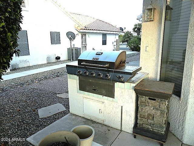 20046 N TRADING POST Drive, Sun City West, AZ 85375