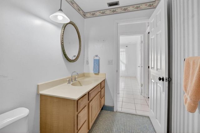 1370 SW 27th Place, Boynton Beach, FL 33426