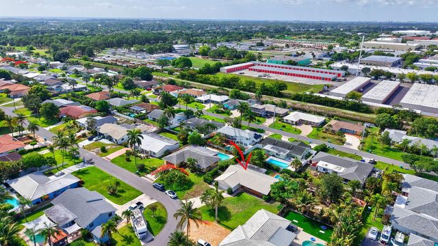 1370 SW 27th Place, Boynton Beach, FL 33426