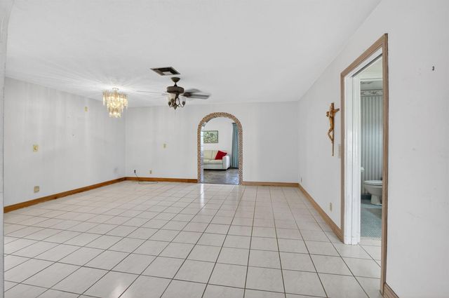 1370 SW 27th Place, Boynton Beach, FL 33426