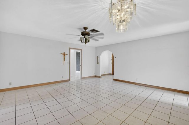 1370 SW 27th Place, Boynton Beach, FL 33426