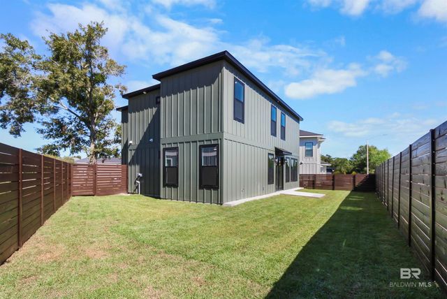 7029 Lake View Drive, Gulf Shores, AL 36542